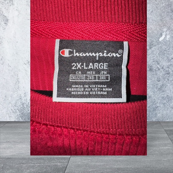 Champion Red Men's corduroy Shirt NWT - Picture 2 of 4